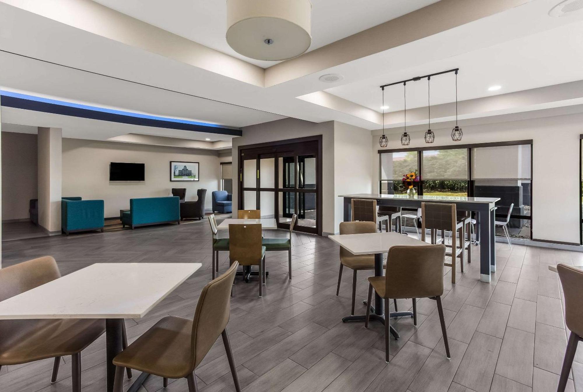 Mainstay Suites Bourbonnais - Kankakee Eksteriør billede